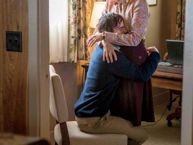 The show also explores the identity of Norma Bates, “a really iconic character in American cinema,” Cuse says,” that we knew virtually nothing about.”