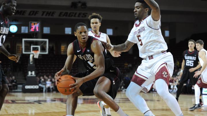 Agunwa Okolie '16 (shown here in previous action against Boston College) scored a career-high 29 points and made all 10 of his free throw attempts to lead Harvard to a 77-70 victory over Dartmouth.