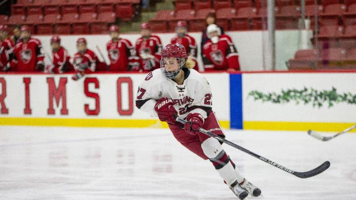 After at 20-point season last year, left wing Karly Heffernan ’18 has a goal and seven assists in nine games this fall. 