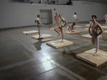 Jesse Aron Green, Still from "Ärztliche Zimmergymnastik," 2008. HD video, 80 minutes. Harvard Art Museums/Fogg Museum, Louise Haskell Daly Fund, 2014.123.