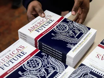 Photograph of copies of the federal budget fiscal year 2021