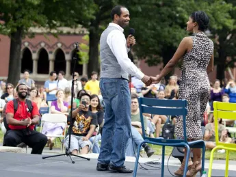 <i>Porgy and Bess</i> ensemble members Nathaniel Stampley (on left) and Alicia Hall Moran sang "Bess You Is My Woman Now," outside the Science Center during the production’s run at the ART.