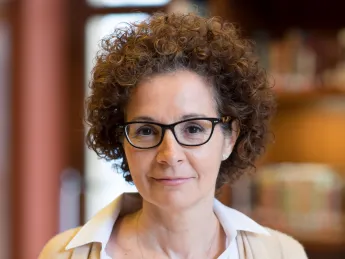 Mia Karvonides