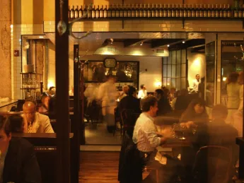 Gaslight aims to offer patrons the ambience and food of a Parisian brasserie.