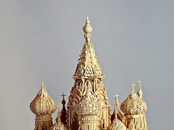 Stan Munro’s "toothpicked" version of St. Basil’s Cathedral, in Moscow