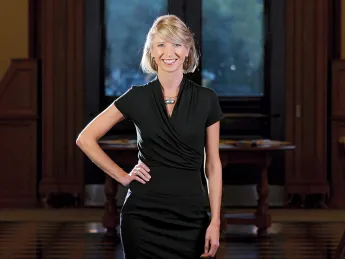 Amy Cuddy  at Harvard  Business School’s  Baker Library