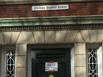 Photo of polling sign at Phillips Brooks House