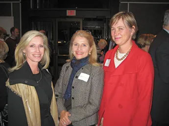 Jacqueline Whitney ’78, Katharine Fleischmann ’76, and <em>Harvard Magazine</em> publisher Cathy Chute.