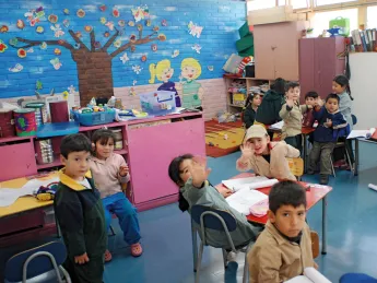 A classroom in Peñalolén (a neighborhood of Santiago, Chile) where "Un Buen Comienzo" is being implemented