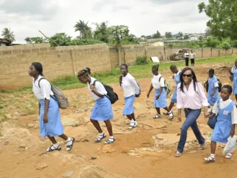 Oluwadara Johnson ’10 organized a performing-arts-themed camp for disadvantaged girls last summer in Ibadan, Nigeria. Here, she picks up the girls from a meeting point to bring them to the site of the camp.