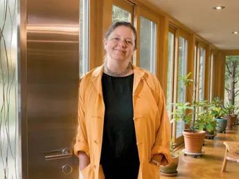 Architect Maryann Thompson M.Arch.-M.L.A. &rsquo;89 at the &ldquo;Zero Impact House&rdquo;
