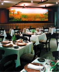 HarvestÕs main dining room (shows modern lounge-style decor)