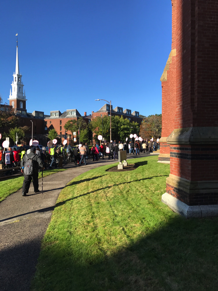 Dining-hall Workers’ Strike Begins | Harvard Magazine