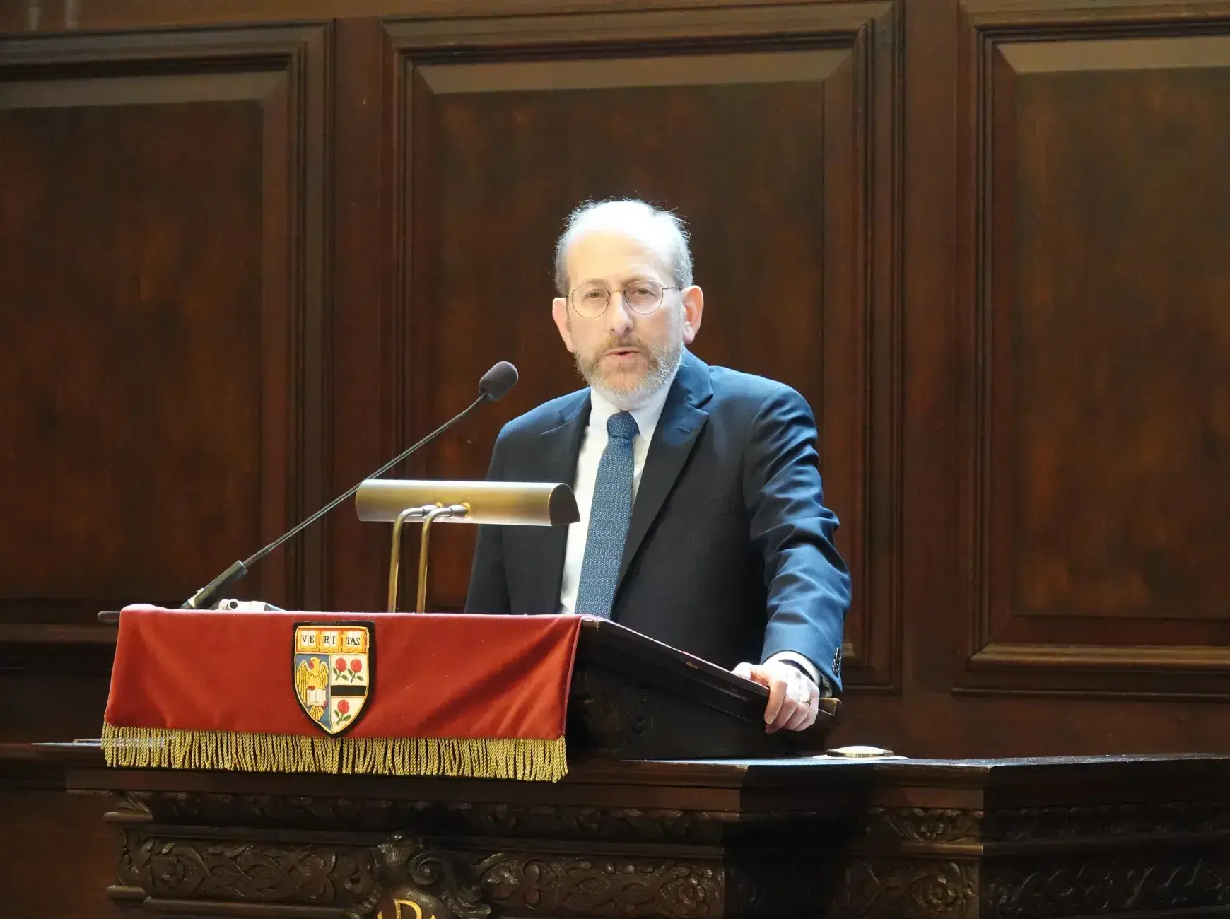Alan Garber at podium 