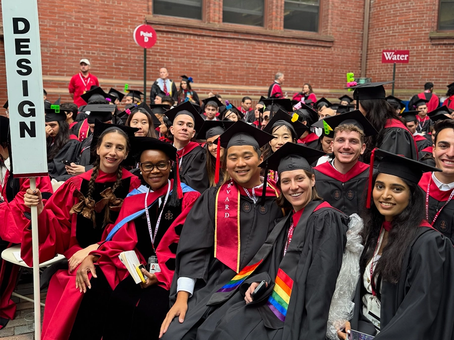 Harvard graduate school of design graduates pose in Tercentenary Theater