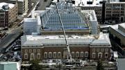 Winter aerial views of the Harvard Art Museums project; the glass crown joins old and new sections. 