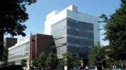 Photograph by Harvard Magazine/JC Laboratory for Integrated Science and Engineering, Cambridge campus, 2007 (<a href="http://harvardmagazine.com/2006/11/in-this-issue.html">Read more about the building construction</a>)