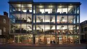 Photograph by courtesy of Paul Warchol/Samuel Anderson Architects 90 Mt. Auburn Street, Cambridge campus, 2006. (<a href="http://harvardmagazine.com/2001/03/not-building-by-the-book-html">Read more about the building construction</a>)