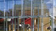 A double-skinned glass wall achieves year-round energy efficiency.