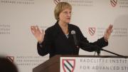 President Faust speaks at the cocktail reception.