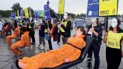 Photo of Paris protestors at a demonstration against the death penalty in the United States