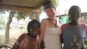 Ryan with Esther Obenewaah Hyarko and Florence Aquah, apprentices at Emmanuel Sackui’s batik shop in Kumasi who helped guide Ryan through her own apprenticeship.