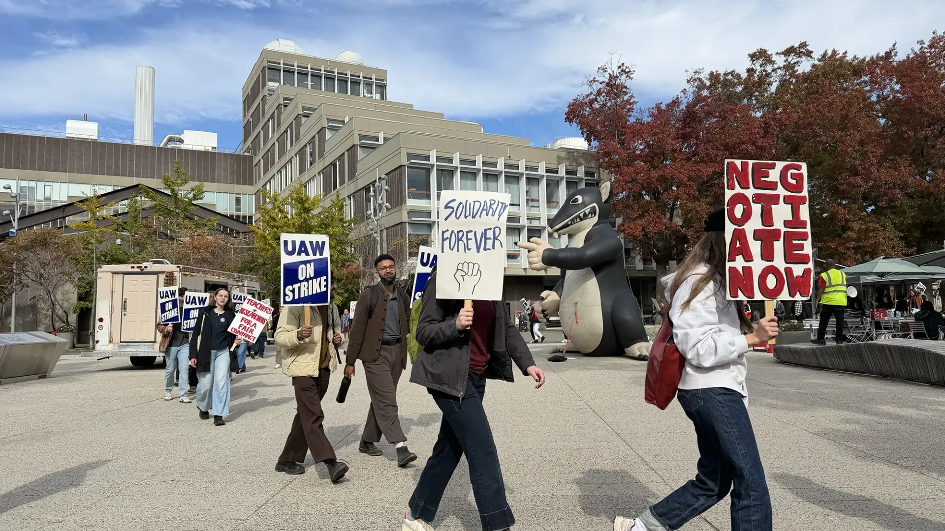 Harvard Graduate Workers Begin Strike | Harvard Magazine