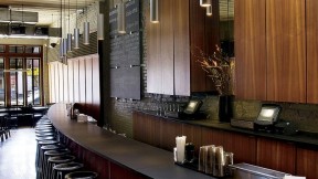 Minimalist décor that is both restful and dynamic allows the food to shine.