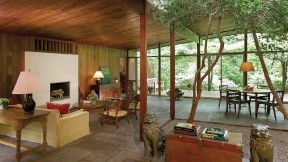 Lexington&rsquo;s modernist communities include a Peacock Farm house by Henry Hoover