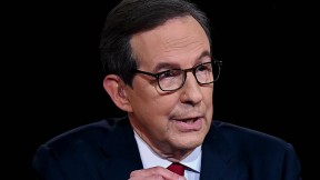 Photograph of Chris Wallace moderating 2020 presidential debate