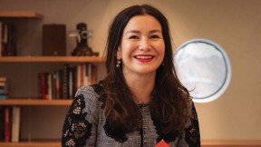 Photograph of art historian Shawon Kinew
