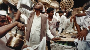 <em>Mango Season, Crawford Market, Mumbai</em>, Maharastra, 1993, on display at the Sackler Museum