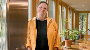 Architect Maryann Thompson M.Arch.-M.L.A. &rsquo;89 at the &ldquo;Zero Impact House&rdquo;