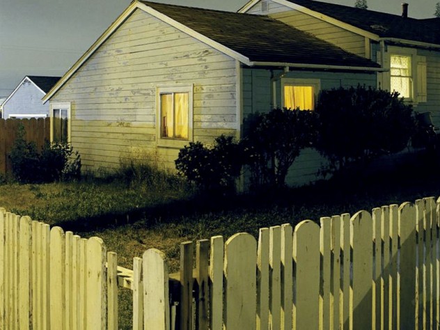 Photograph courtesy of the Harvard Art Museums <i>#2690, </i> from the series <i>House Hunting,</i> 2000, by photographer Todd Hido, at the Harvard Art Museums