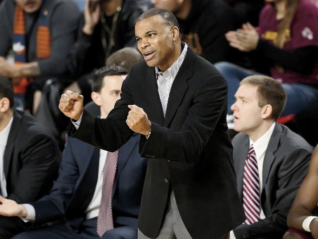 Photograph by Gil Talbot/Harvard Athletic Communications Head coach Tommy Amaker says that to win Harvard’s fifth straight conference title, his players must “rely on each other.”