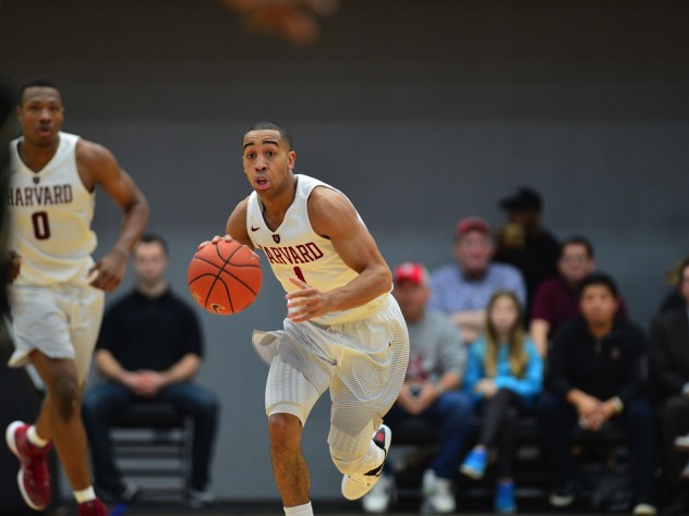 Harvard Men S Basketball Defeats Penn Falls To Princeton