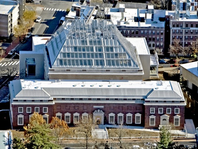 Aerial photograph by lesvants.com/courtesy of the Harvard Art Museums The façade of the new 204,000-square-foot Renzo Piano-designed facility rises from the back of 32 Quincy Street.