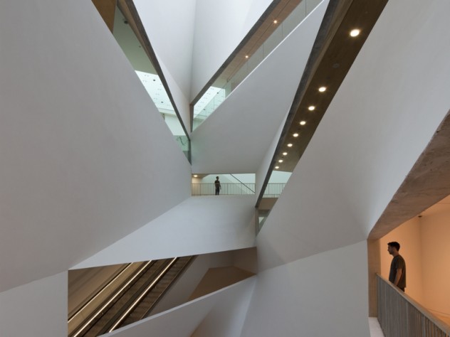 Photograph © Amit Geron/Courtesy Tel Aviv Museum of Art The new building’s 87-foot-high, spiraling “Lightfall” atrium