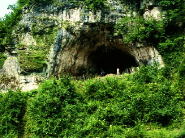 Dzudzuana Archives Views from inside and outside Dzudzuana Cave in the Republic of Georgia. Bar-Yosef and colleagues are working to date the Middle to Upper Paleolithic transition here in the Caucasus foothills, where it may have occurred much later than in other parts of Europe.