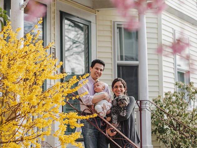 Stephen Chong and Kiran Gajwani, with son Bpdhi and dog Annie