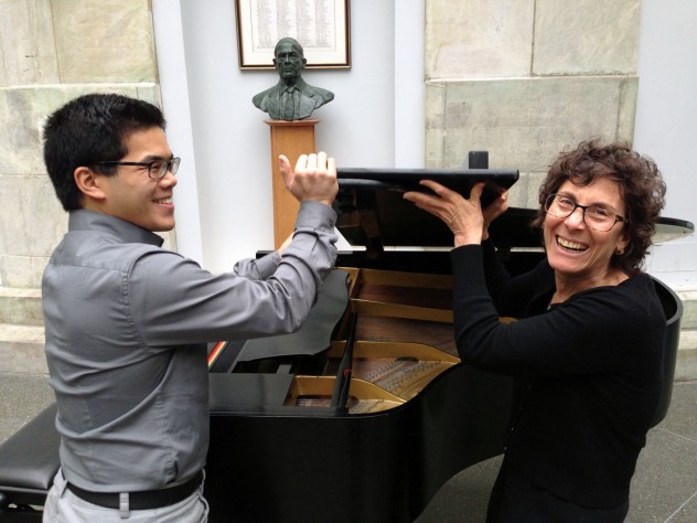 Photograph by Ricky Garza Clinical instructor in medicine Martha Ellen Katz with pianist Alvin Chen, HMS ’15, who also performed “<i>Widmung,</i>” as well as Chopin’s Andante Spianato and Grande Polonaise, op. 22.