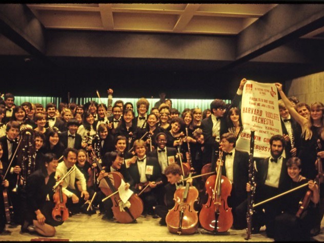 The touring orchestra in Paris after a 1984 concert opening the "Festival Estival." 