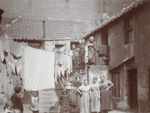 Photograph courtesy of the Harvard Art Museums <i>Social Settlements: Great Britain, Scotland. Glasgow. “Queen Margaret College Settlement”: Queen Margaret College Settlement, Anderston, Glasgow, Scotland: Rear Tenements, Clyde St.,</i> c. 1908. Gelatin silver print.