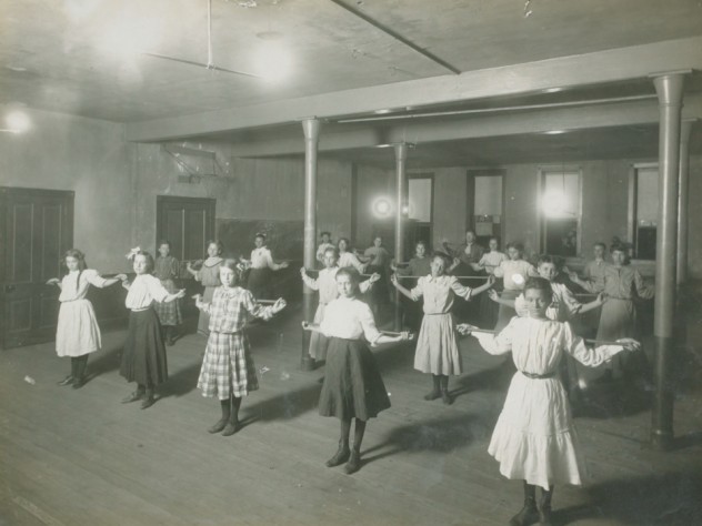 Photograph courtesy of the Harvard Art Museums <i>Social Settlements: United States. Georgia. Atlanta. “Wesley House”: Wesley House, Atlanta, Ga.: In the Gymnasium,</i> c. 1908. Gelatin silver print