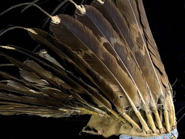 Courtesy of the Peabody Museum of Archaeology and Ethnology A headdress from <i>Wiyohpiyata: Lakota Images of the Contested West,</i> at the Peabody Museum