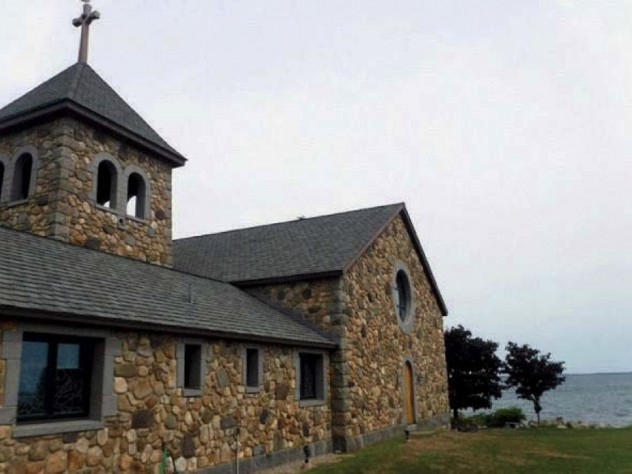 A Catholic retreat center on Enders Island, in Mystic, Connecticut, holds a relic of Saint Edmund.
