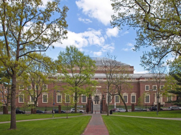 Quincy Street entrance of the Harvard Art Museums