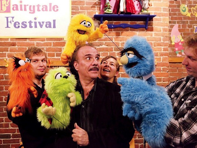 Jonathan Little teaching “Furry Monsters 101” (for adults)