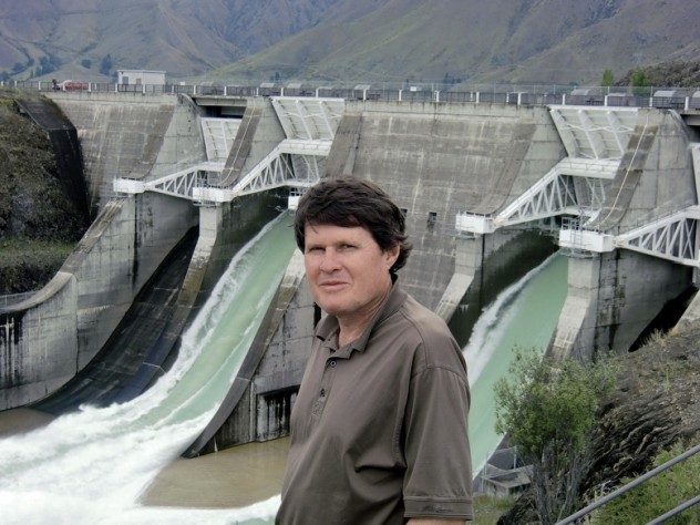 Photograph courtesy of John Briscoe Briscoe at Lake Benmore, site of New Zealand’s largest earthfill dam