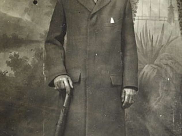 A circa 1916 portrait of the ever-dapper Charles Gibson Jr.